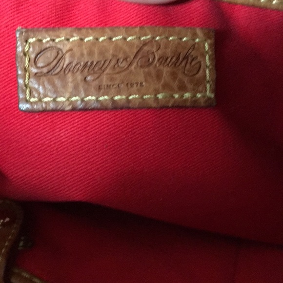 Large Dooney and Bourke Authentic clean - Picture 3 of 7